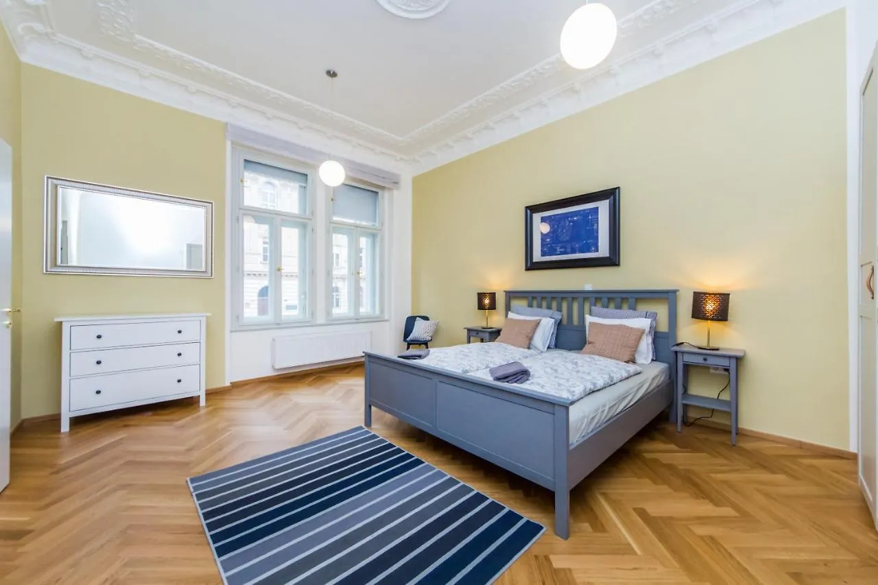 Opera Apartments Prag