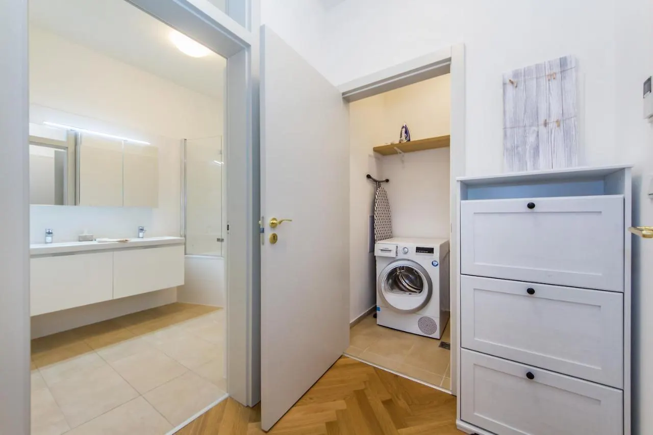 Opera Apartments Prag 0*,  Tjeckien